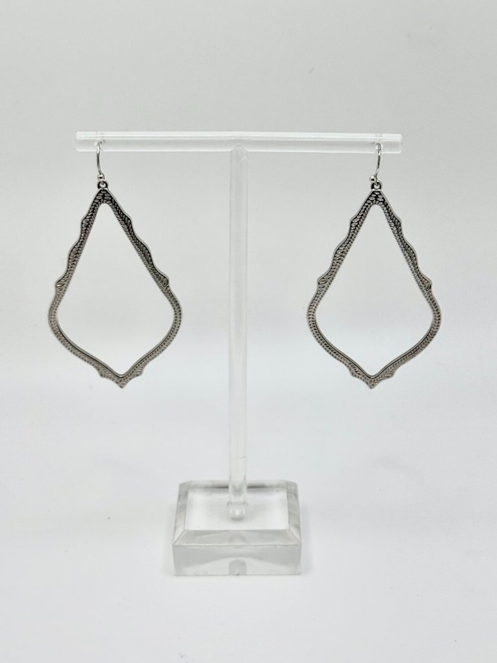 Kendra Scott Sophee Silver Drop Earrings